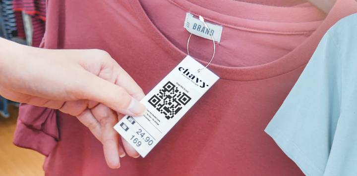 A T-shirt with a clothing hang tag
